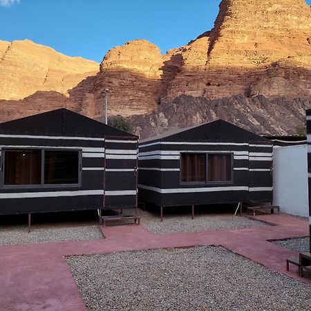 Wadi Rum Oryx Hostel & Tours Værelse billede