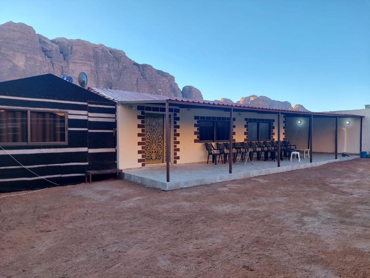 Wadi Rum Oryx Hostel & Tours Eksteriør billede