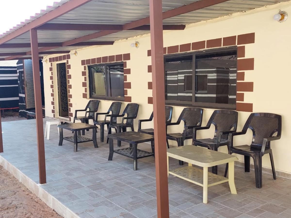 Wadi Rum Oryx Hostel & Tours Eksteriør billede