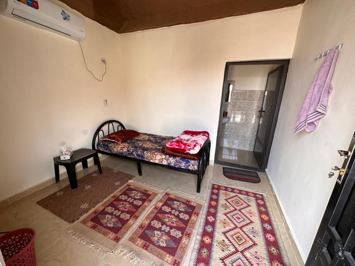 Wadi Rum Oryx Hostel & Tours Eksteriør billede