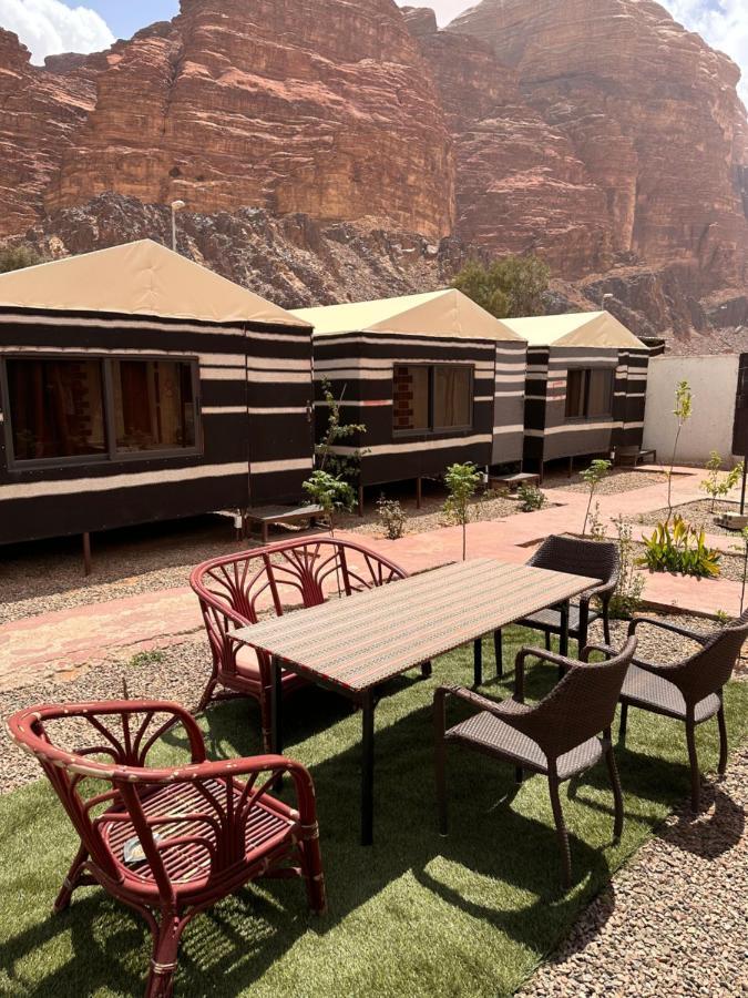 Wadi Rum Oryx Hostel & Tours Eksteriør billede