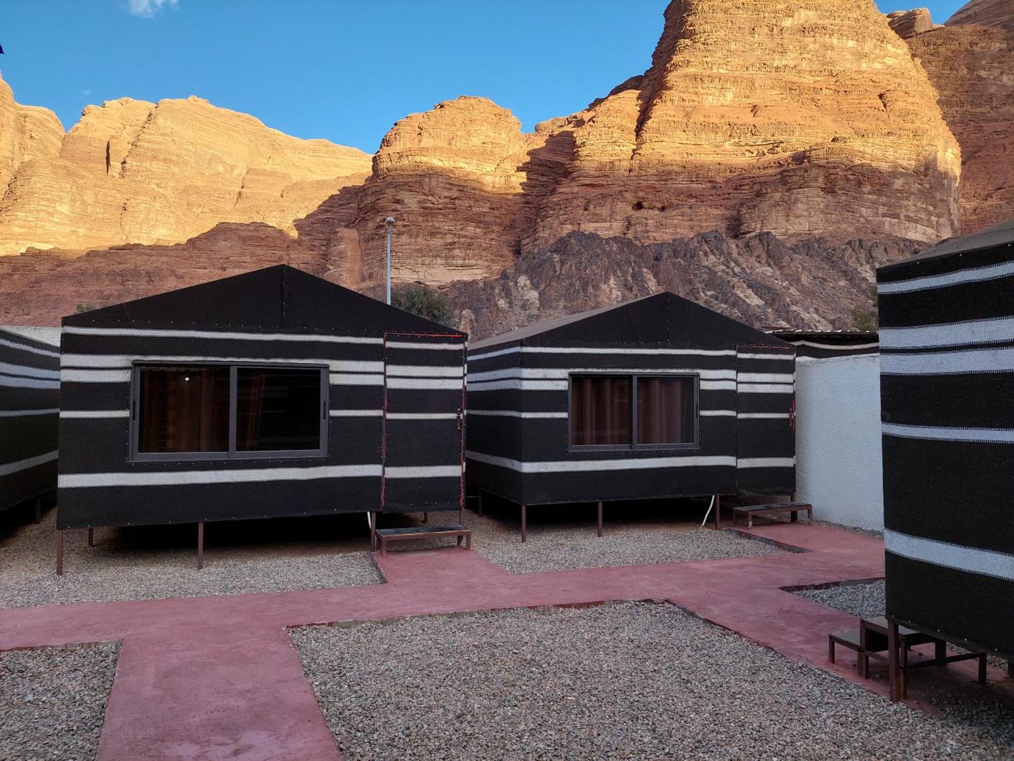 Wadi Rum Oryx Hostel & Tours Værelse billede