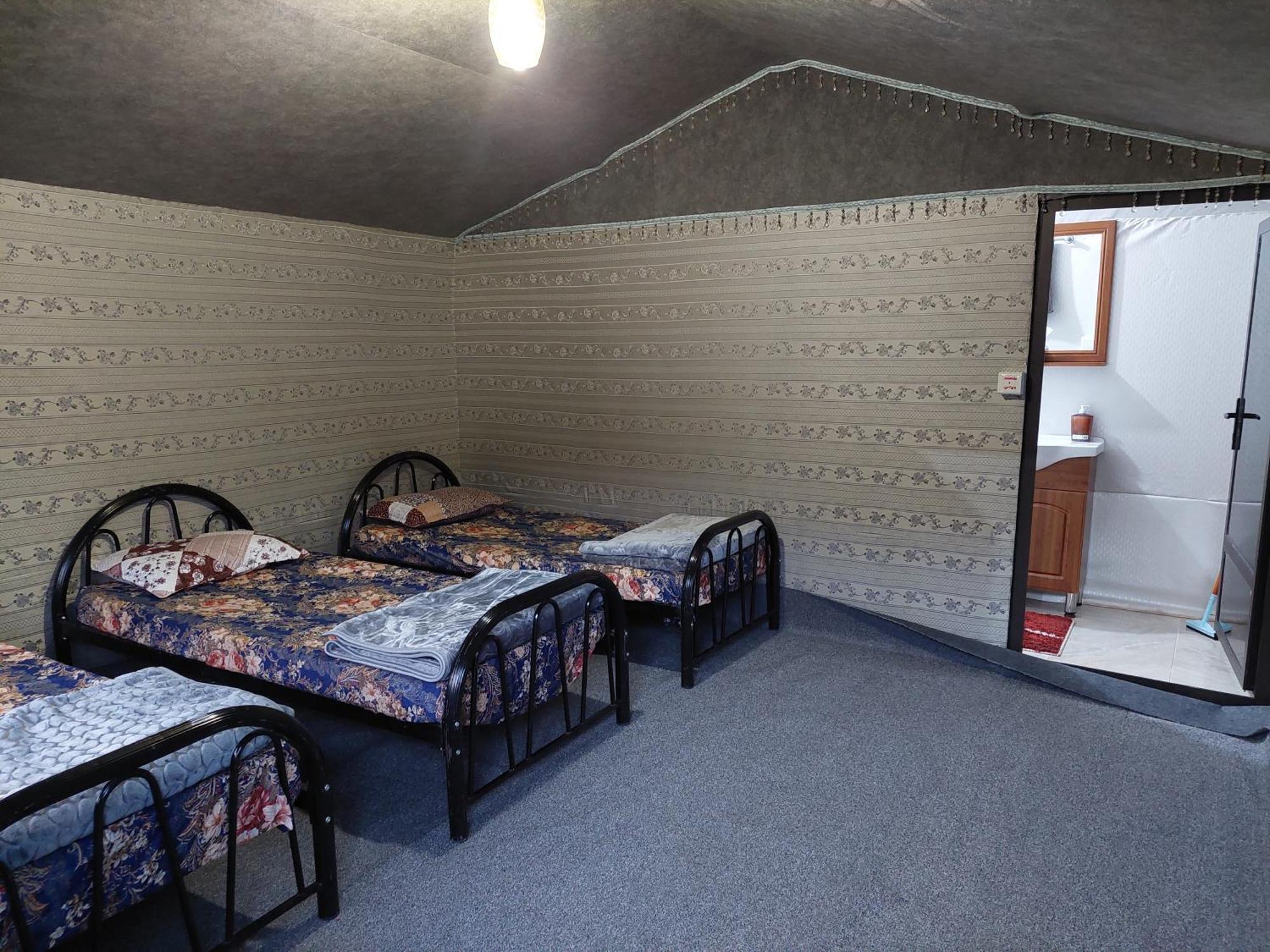 Wadi Rum Oryx Hostel & Tours Værelse billede