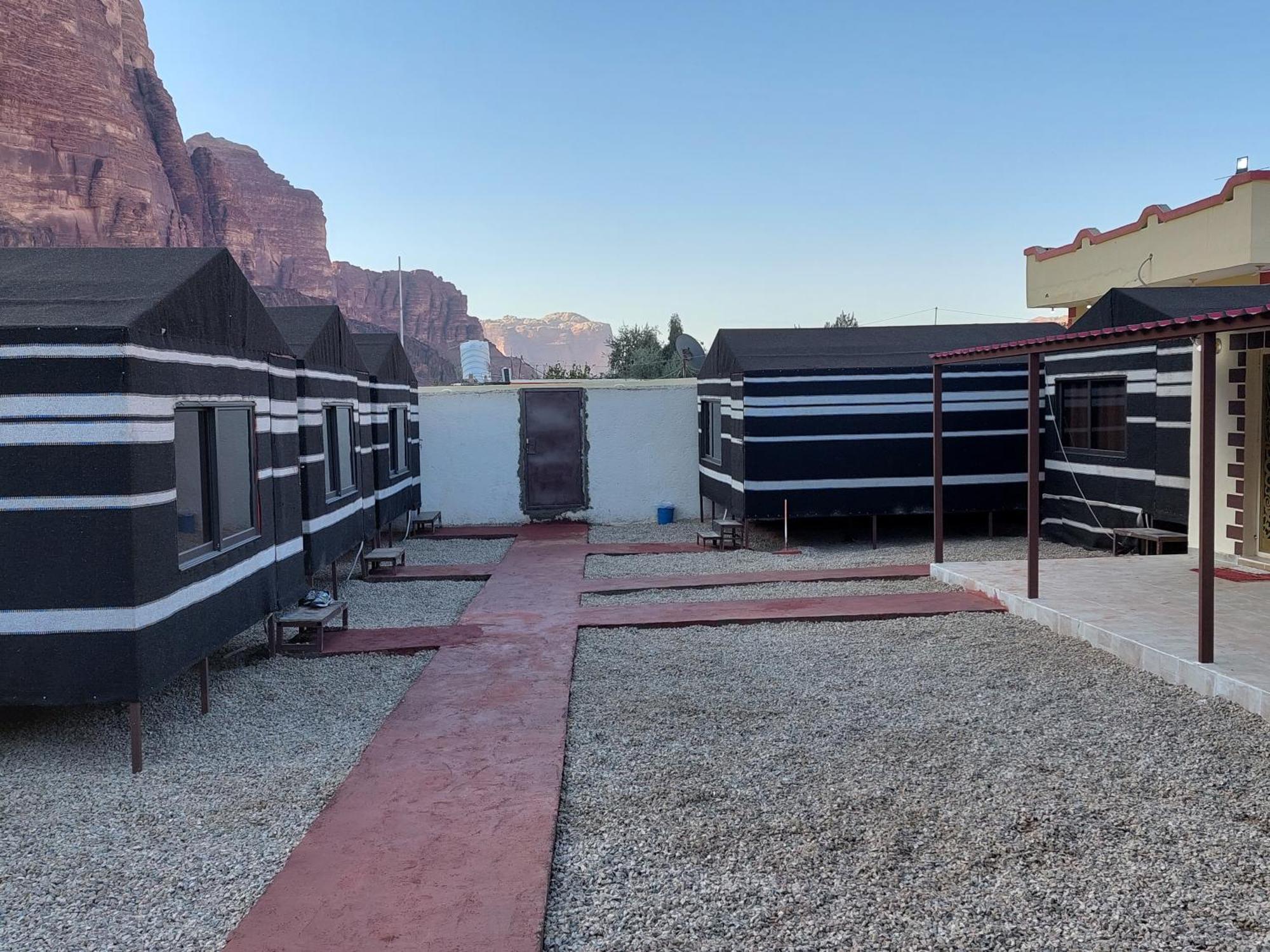 Wadi Rum Oryx Hostel & Tours Værelse billede